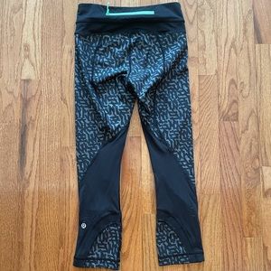 lululemon Run: Inspire Crop II